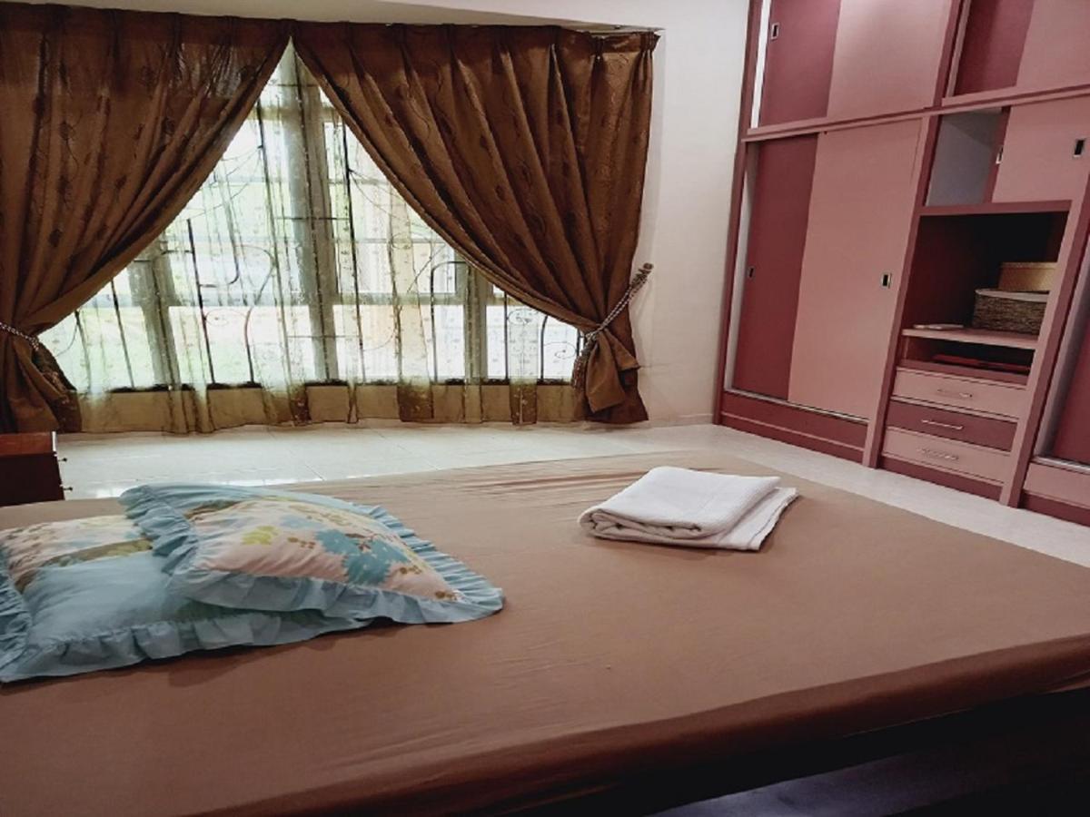 Bukit Baru Homestay Malacca Extérieur photo