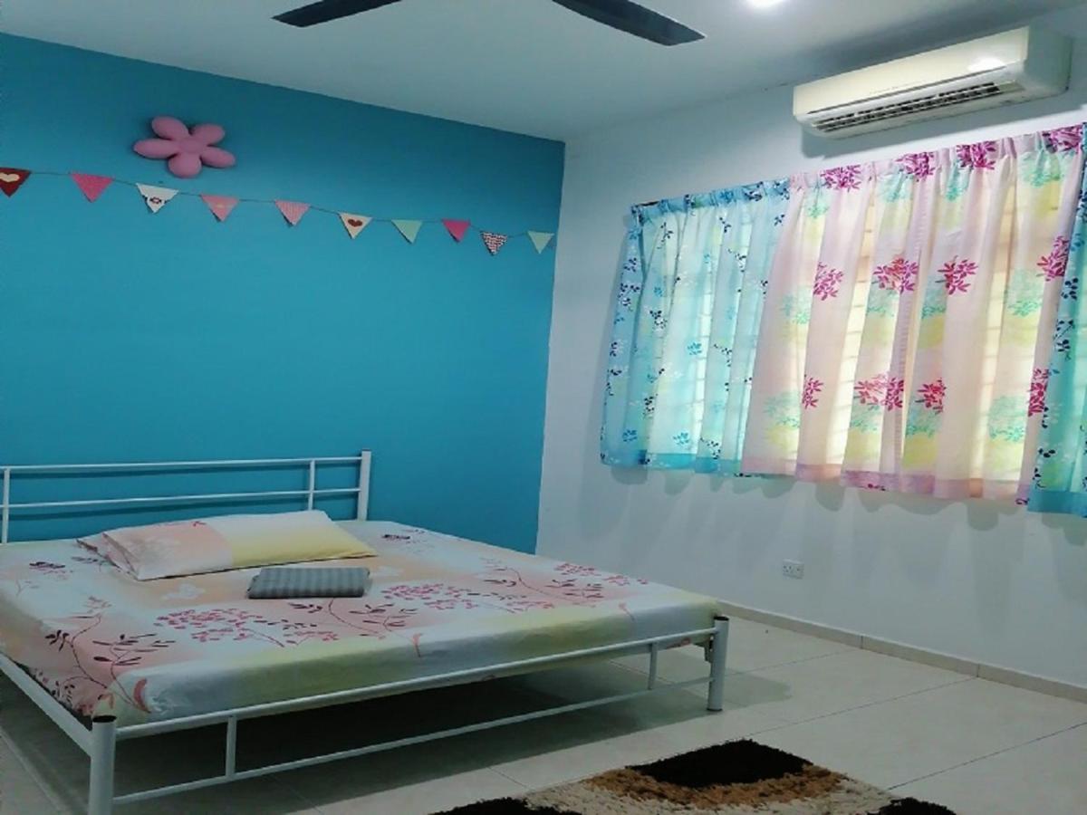 Bukit Baru Homestay Malacca Extérieur photo