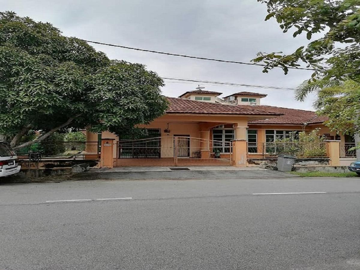 Bukit Baru Homestay Malacca Extérieur photo